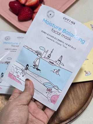 세뚜아(Cettua) [세뚜아] 모이스처 밸런싱 페이셜 마스크 Cettua Moisture Balancing Facial Mask 5매 — 5점을 준 리뷰어가 2024년 3월 올린 사용 사진
