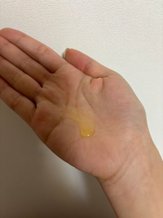 데저트에센스 비정제냉압착 퓨어 호호바오일 59ml — 4점을 준 리뷰어가 2023년 10월 올린 사용 사진
