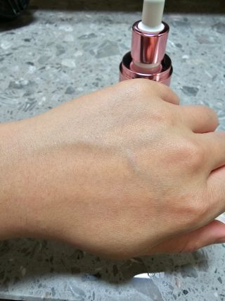나우 [리브엠] 123억개 엑소좀으로 채운 눈부신 광채, 엑소코어 화이트닝 텐션 앰플 — 5점을 준 리뷰어가 2023년 6월 올린 사용 사진
