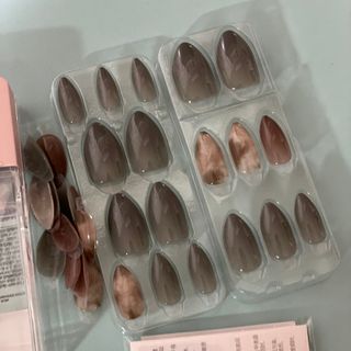 데싱디바 매직프레스 가을신상 스틸레토+오발_5종 중 택1 — 3점을 준 리뷰어가 2021년 9월 올린 사용 사진