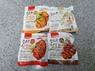 굽네몰 [굽네] 소스가 맛있는 닭가슴살 슬라이스 4종 — 5점을 준 리뷰어가 2021년 4월 올린 사용 사진