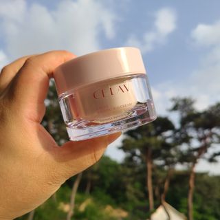 프리마인 바르기만 하면 철벽 스킨케어+24시간 마스크팩 효과. 셀라브 리제너레이팅 시스템 부스터+크림 세트 — 5점을 준 리뷰어가 2023년 5월 올린 사용 사진