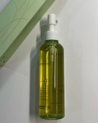 스킨큐어 산다화 순한 클렌징 동백 오일 200ml — 5점을 준 리뷰어가 2023년 4월 올린 사용 사진