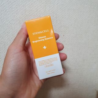 체르엠 스템앤셀 비타민 브라이트닝 에센스 30ml 1개 — 5점을 준 리뷰어가 2021년 9월 올린 사용 사진