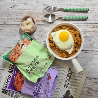 [푸딩팩토리] 요잇조잇 닭갈비 닭가슴살/김치 닭가슴살 곤약볶음밥 2종 (김치볶음밥 2개 닭갈비 볶음밥 1개) — 5점을 준 리뷰어가 2022년 7월 올린 사용 사진