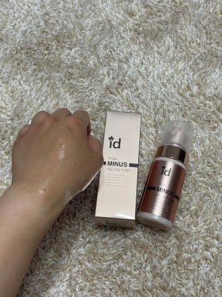 아이디플라코스메틱 아이디 브이로직 마이너스 필링 토너 110ml — 5점을 준 리뷰어가 2022년 5월 올린 사용 사진