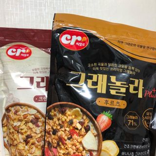 씨알푸드 씨알로 그래놀라 2종 후르츠+크랜베리 아몬드 — 5점을 준 리뷰어가 2022년 7월 올린 사용 사진