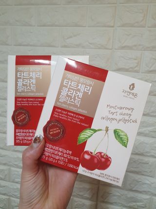 자연에온 가득담은 몽모랑시 타트체리 콜라겐 젤리스틱 — 4점을 준 리뷰어가 2021년 1월 올린 사용 사진
