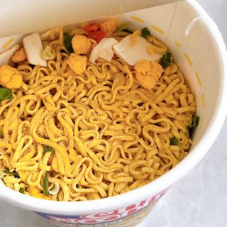 NISSIN 닛신 컵누들  4종 - 씨푸드오리지날, 씨푸드 스파이시, 씨푸드 커리, 씨푸드 XO소스 — 5점을 준 리뷰어가 2022년 5월 올린 사용 사진