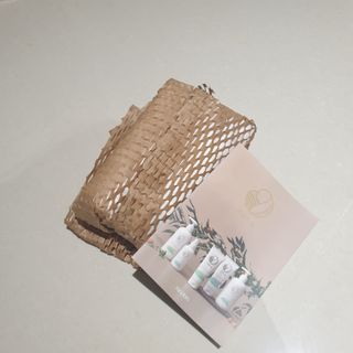 mom e 맘이 내추럴 베이비 케어 크림+바디오일 — 5점을 준 리뷰어가 2021년 1월 올린 사용 사진