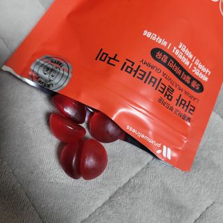 [푸름웰니스] 라바 멀티비타민 구미 36g — 4.5점을 준 리뷰어가 2022년 2월 올린 사용 사진