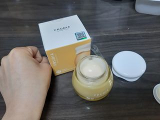 [후르디아] 미백 기능성 감귤 브라이트닝 크림 — 5점을 준 리뷰어가 2021년 4월 올린 사용 사진