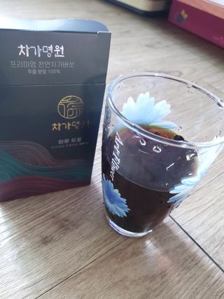 차가명원 차가버섯 프리미엄 추출분말 10일분(20포) — 5점을 준 리뷰어가 2022년 6월 올린 사용 사진