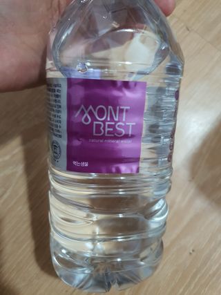 몽베스트 MONTBEST 1L 12입 — 5점을 준 리뷰어가 2022년 4월 올린 사용 사진