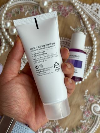 바노바기 코스메틱 바노바기 밀크 씨슬 리페어 세럼 30ml & 크림 50ml — 5점을 준 리뷰어가 2024년 5월 올린 사용 사진