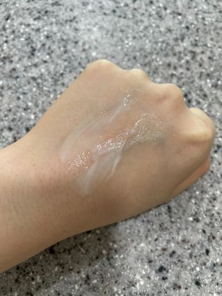 셀프 모이스처라이징 프로텍션 크림 셀프 모이스처라이징 프로텍션크림 — 5점을 준 리뷰어가 2022년 4월 올린 사용 사진