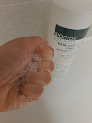 [바이오맥스] 프로코어 탈모완화샴푸 1000ml — 4점을 준 리뷰어가 2022년 8월 올린 사용 사진