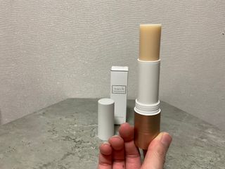 [사가수] 민감피부를 위한 진정 항산화 안티에이징, 더사가오브수 효혜윤 보태니컬 에너지 아이포올 스틱 — 5점을 준 리뷰어가 2023년 2월 올린 사용 사진