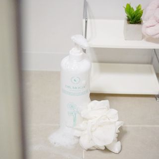 [닥터문] 센텔라 시카케어 화이트머스크 바디워시 1000ml — 5점을 준 리뷰어가 2023년 6월 올린 사용 사진