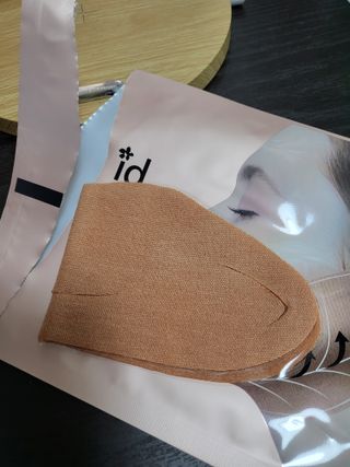아이디플라코스메틱 아이디 페이스핏 마이너스 밴드 v2 — 5점을 준 리뷰어가 2021년 10월 올린 사용 사진