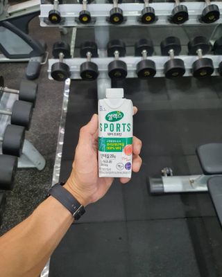 셀렉스스포츠 셀렉스 스포츠 웨이 프로틴 복숭아_ 330ml x 12팩 — 5점을 준 리뷰어가 2021년 3월 올린 사용 사진