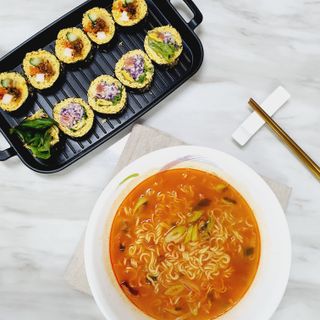 [풀무원] 자연은맛있다 정면, 백면, 홍면  세트 — 5점을 준 리뷰어가 2021년 4월 올린 사용 사진