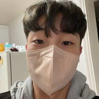 애니가드 셋업메베마스크 (대형 4컬러 + 중형 4컬러) — 5점을 준 리뷰어가 2022년 3월 올린 사용 사진