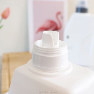 [생활공작소] 섬유유연제 + 세탁세제 1.5L 릴리향 — 5점을 준 리뷰어가 2021년 2월 올린 사용 사진