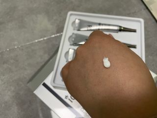 아이디플라코스메틱 아이디 브이로직 플러스 크림 15ml X 4EA — 4점을 준 리뷰어가 2022년 1월 올린 사용 사진