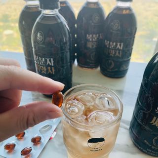 루버스 🎬REELS🎬k-berry seed oil 100 — 5점을 준 리뷰어가 2022년 9월 올린 사용 사진