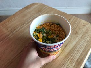NISSIN 닛신 컵누들  4종 - 씨푸드오리지날, 씨푸드 스파이시, 씨푸드 커리, 씨푸드 XO소스 — 5점을 준 리뷰어가 2021년 10월 올린 사용 사진