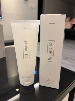 [베러오리진] 무화과 크리미 딥 폼 클렌저/피부 노폐물 & 미세먼지 99 세정 인증 민감성 피부 무자극 인증 — 5점을 준 리뷰어가 2021년 11월 올린 사용 사진