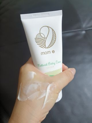 mom e 맘이 내추럴 베이비 케어 크림+바디오일 — 5점을 준 리뷰어가 2021년 1월 올린 사용 사진