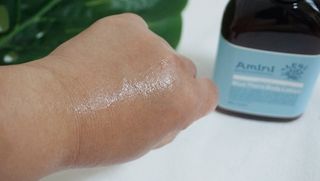 아미니 블루테라 바디로션 — 5점을 준 리뷰어가 2021년 7월 올린 사용 사진