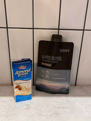일일하우 슬리밍 플랜B 고소한 귀리맛, 진한 카카오맛 (체중조절식) — 5점을 준 리뷰어가 2023년 7월 올린 사용 사진