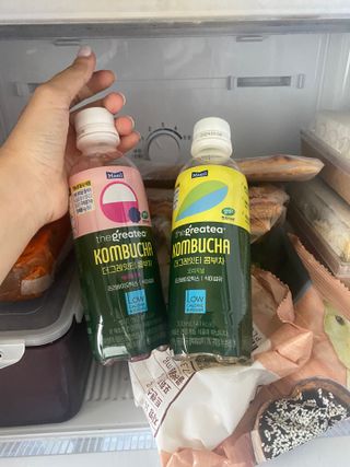 더그레잇티 콤부차 [매일유업] 더그레잇티 44kcal 콤부차 300ml *12개입 (오리지널 6개+베리리치 6개) — 5점을 준 리뷰어가 2023년 7월 올린 사용 사진