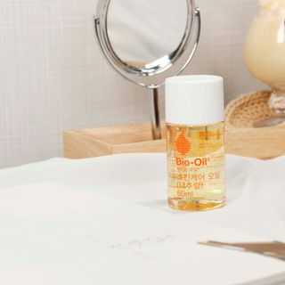 바이오오일 [바이오-오일] 스킨케어 오일 내추럴 60ml — 5점을 준 리뷰어가 2021년 6월 올린 사용 사진