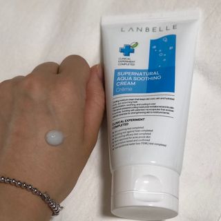 랑벨 수퍼내츄럴 아쿠아 수딩 크림 100ml — 5점을 준 리뷰어가 2022년 6월 올린 사용 사진