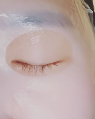 체르엠 그린 케비어 더블워터 마스크팩 5매입  2팩 — 5점을 준 리뷰어가 2021년 11월 올린 사용 사진