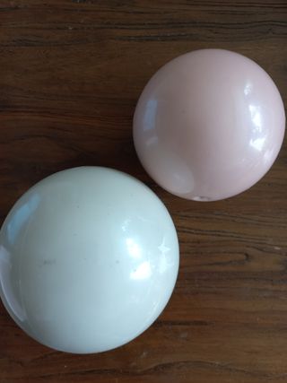 트라택 쿠셔닝 웨이트볼 0.5kg + 1kg SET — 4점을 준 리뷰어가 2022년 5월 올린 사용 사진