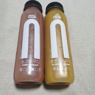 BLENDY'S 핑크 스무디+블론디 스무디 — 5점을 준 리뷰어가 2021년 9월 올린 사용 사진
