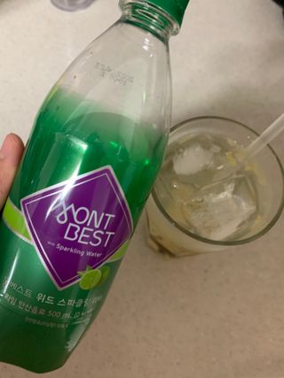 몽베스트 Montbest with Sparkling water Lime20병 — 5점을 준 리뷰어가 2021년 10월 올린 사용 사진