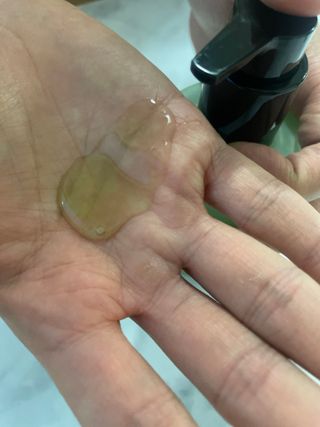 프리마인 메이크업과 들뜨는 각질까지 한방에 깐달걀로! 순하기까지한 셀베이스 그린티클렌저(200ml) — 5점을 준 리뷰어가 2023년 5월 올린 사용 사진