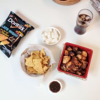 롯데제과 도리토스 갈비천왕치킨맛 X 굽네 갈비천왕 — 5점을 준 리뷰어가 2021년 7월 올린 사용 사진