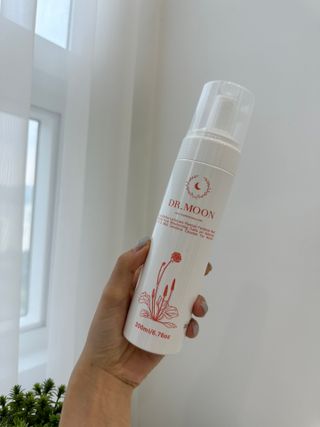 MF프리 [닥터문] 유산균 락토케어 질경초 여성청결제 200ml (폼타입) — 5점을 준 리뷰어가 2024년 8월 올린 사용 사진