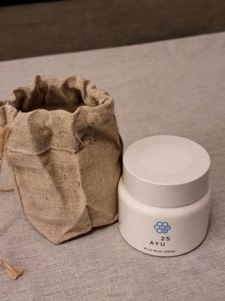 AYU25[아유트웬티파이브]다마스크로즈워터 베이스 천연 수분 촉촉 크림 — 5점을 준 리뷰어가 2021년 2월 올린 사용 사진