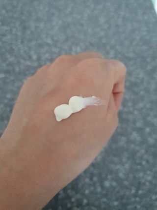 mom e 맘이 내추럴 베이비 케어 샴푸앤바스+로션 — 4점을 준 리뷰어가 2021년 1월 올린 사용 사진