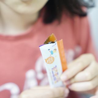 베거스코리아 [콜리케어] 키즈 홍삼콜리 딸기맛 14포 — 5점을 준 리뷰어가 2021년 5월 올린 사용 사진