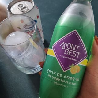 몽베스트 Montbest with Sparkling water Lemon OR Lime 20병(랜덤) — 5점을 준 리뷰어가 2022년 11월 올린 사용 사진
