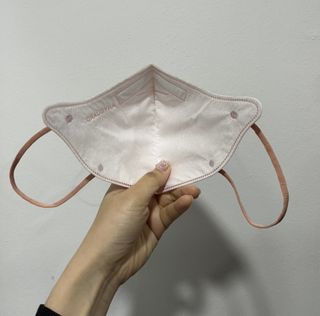 애니가드 셋업마스크 4컬러 각 10매입 [크리미베이지, 캐시미어로즈, 초콜렛브라운, 미드나잇네이비] — 4.5점을 준 리뷰어가 2022년 2월 올린 사용 사진